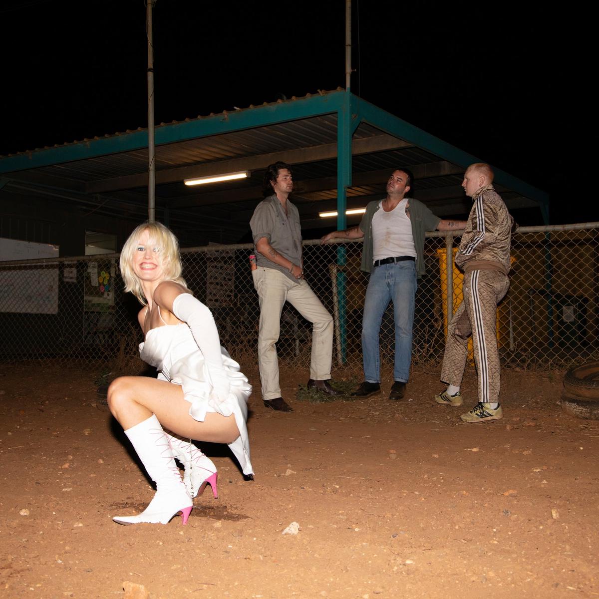 AMYL & THE SNIFFERS - U Should Not Be Doing That - 7'' - Vinyl