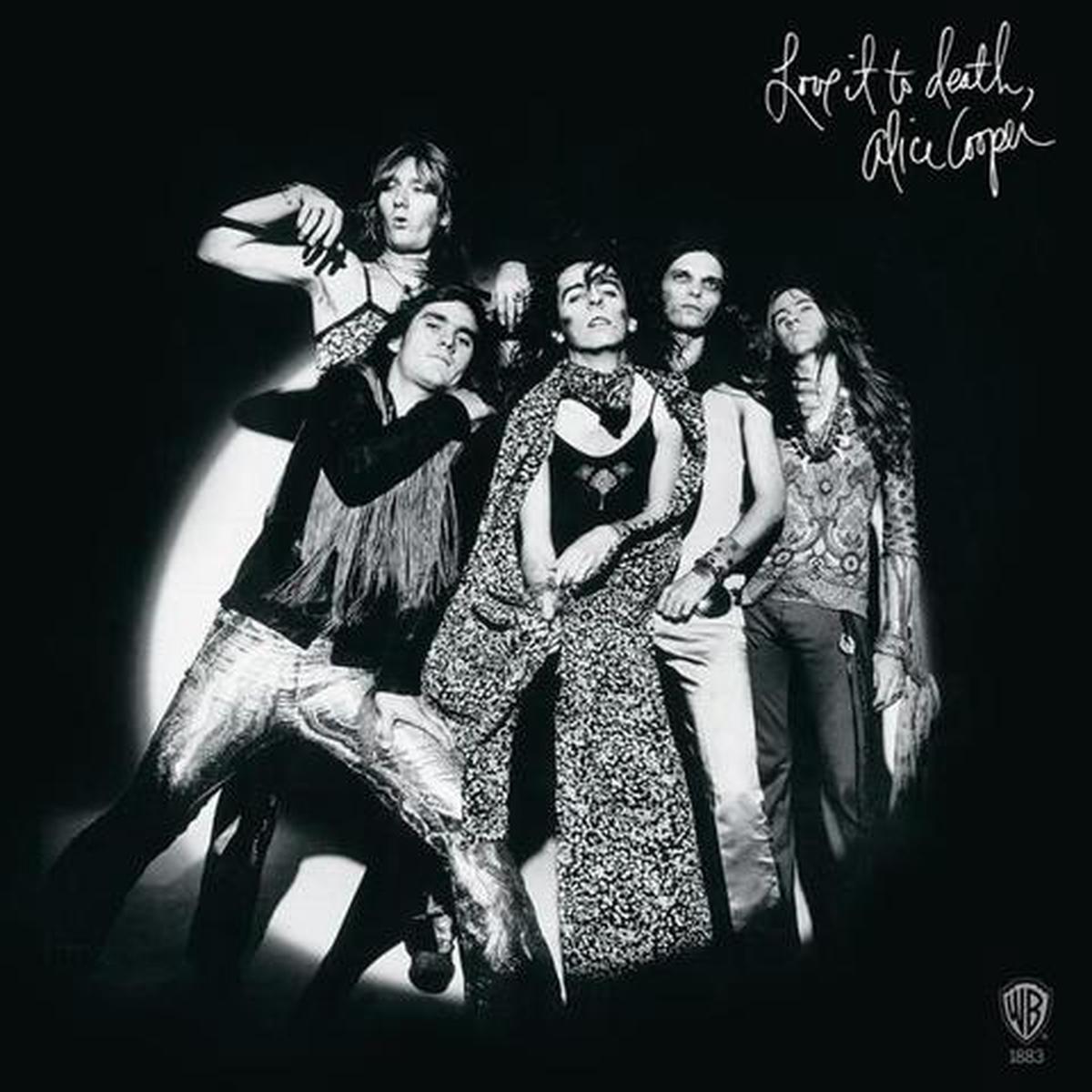 Alice Cooper Love It To Death