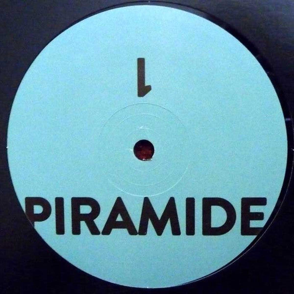 XINNER / AUTRE PIRAMIDE 1