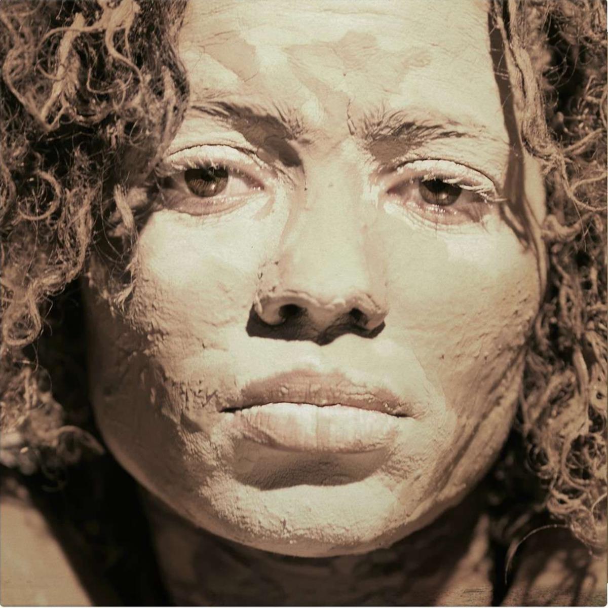 Nneka - Soul Is Heavy (Music On Vinyl) (Arrives in 21 days)