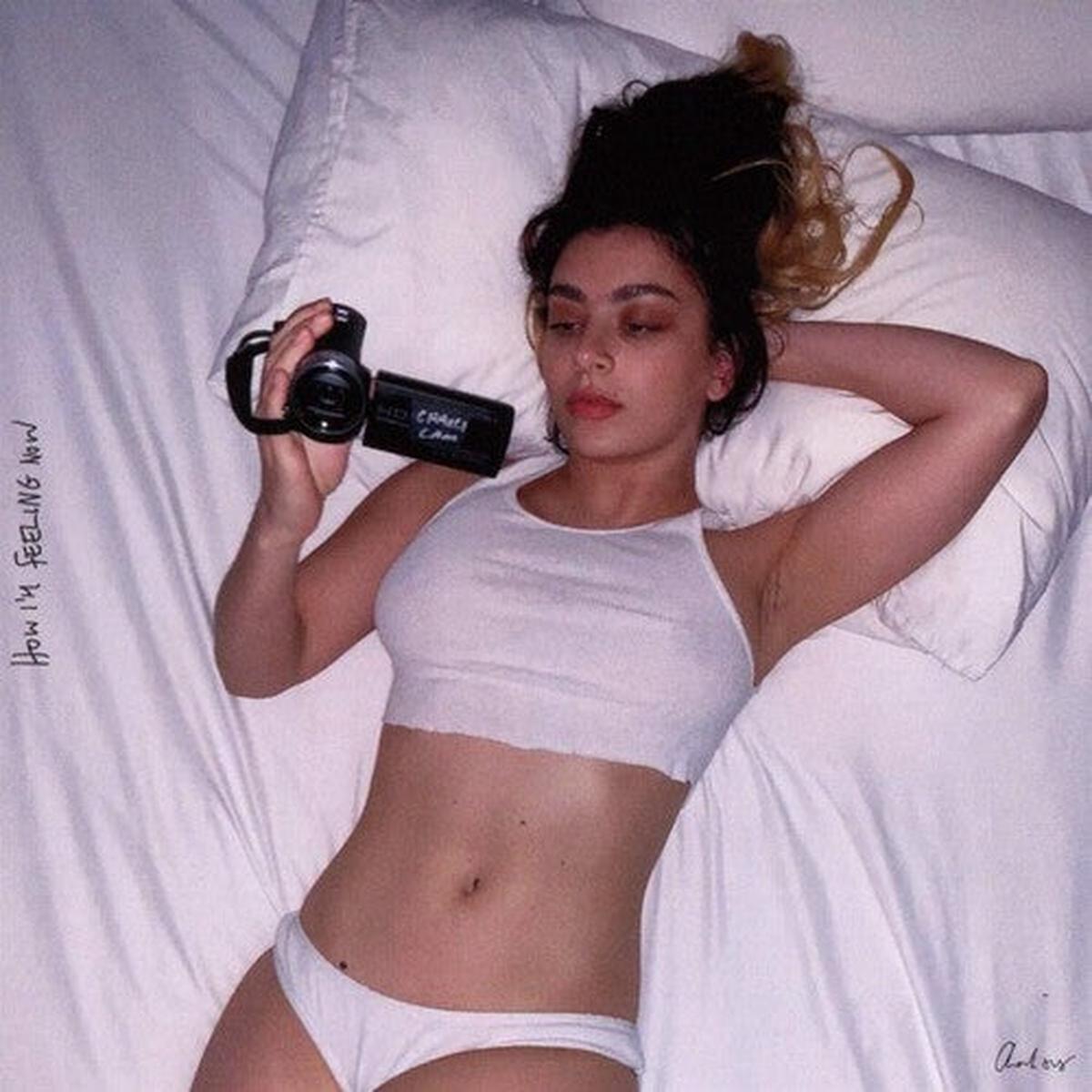 Charli XCX - How I'm Feeling Now CD